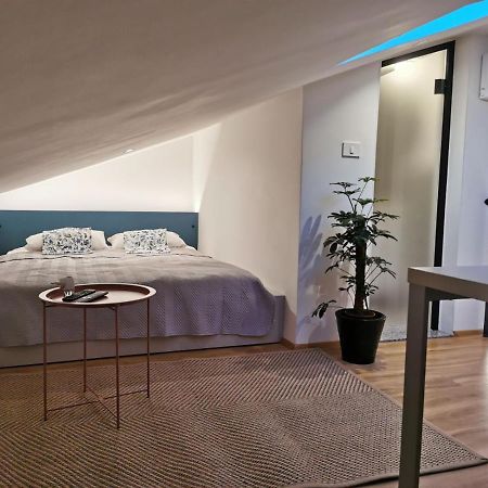 Rainbow Apartment, 科佩尔 外观 照片