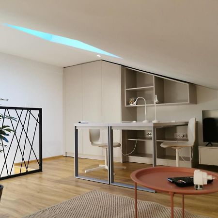 Rainbow Apartment, 科佩尔 外观 照片