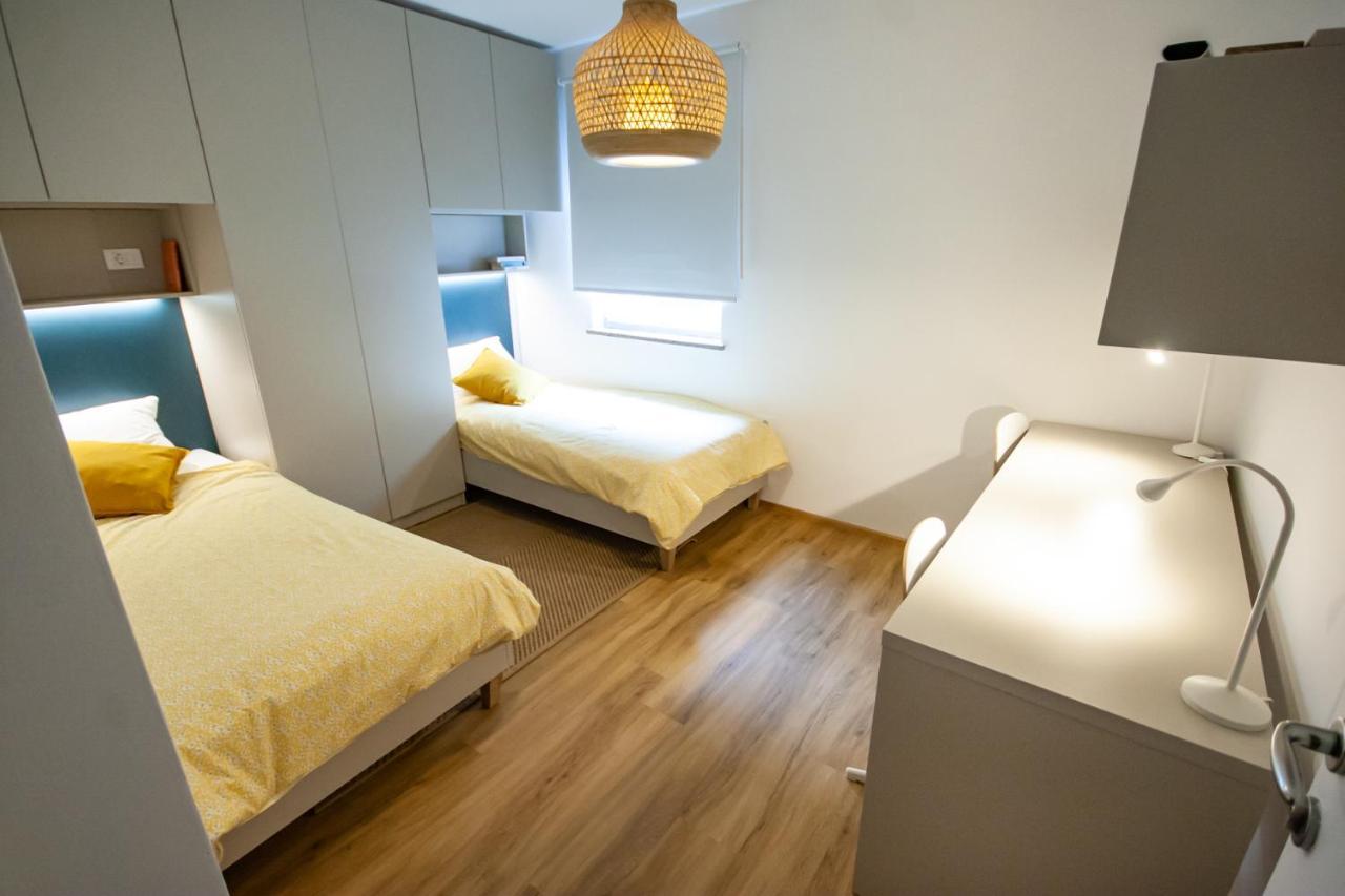 Rainbow Apartment, 科佩尔 外观 照片